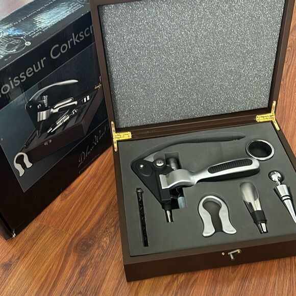 NEW connoisseur corkscrew deluxe wine opener set gift for wine lovers champagne - Picture 1 of 5